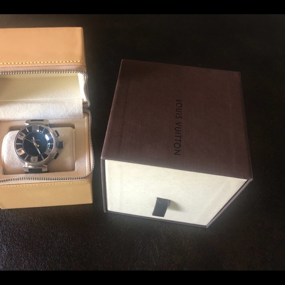 LOUIS VUITTON Tambour Digital Analogic Watch - Picture 5 of 8